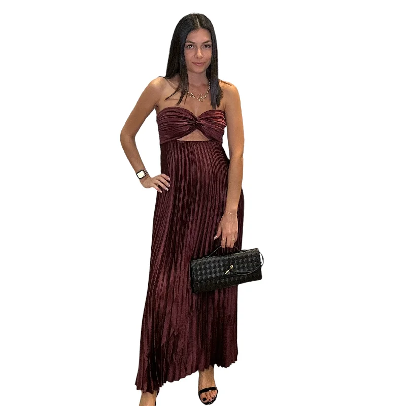 Twist Front Pleated Strapless Dress