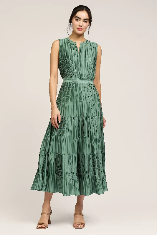 Sleeveless Split Neck Long Dress with Pleated Detail