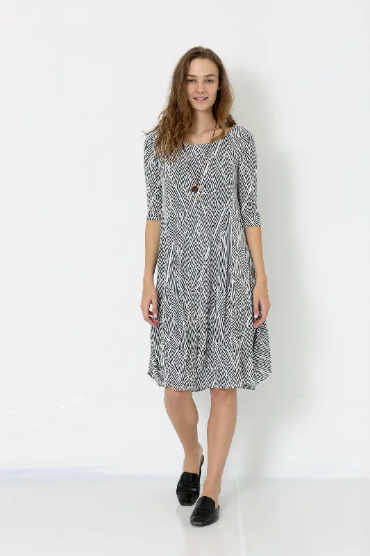 3/4 SLEEVE WIDE NECK VOLUMINOUS DRESS - D2600-DSPR-58574
