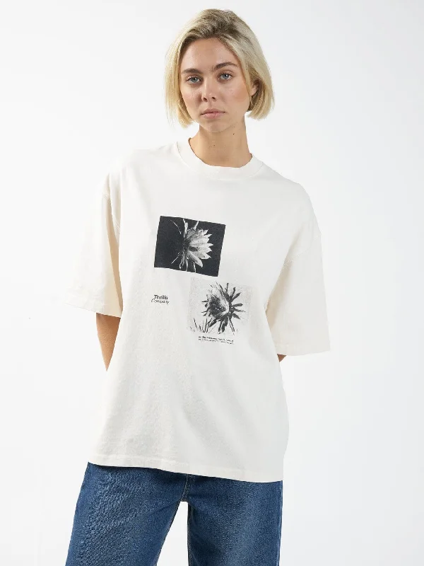 Dark Lily Oversized Tee - Heritage White Collared Crew Neck Turtle Neck