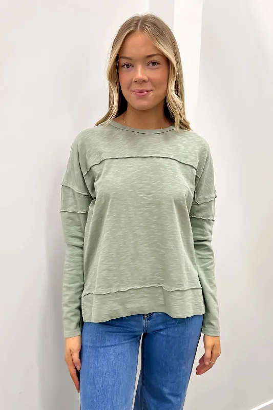 Jayne Throw On Top Sage Anti-Shrink Durable Soft