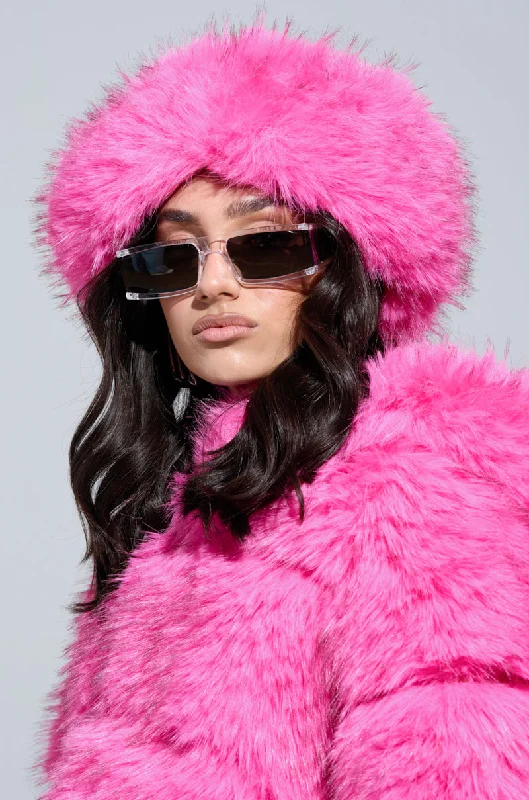 SABRINA FAUX FUR HEADBAND Breezy Beach Shorts