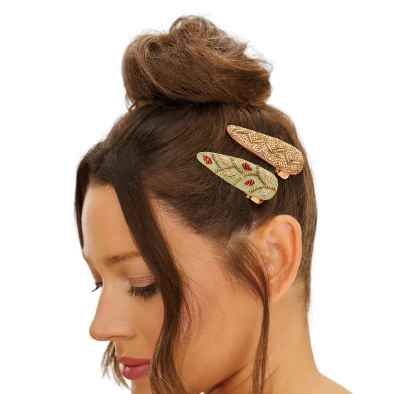 Jewelled Zigzag & 60s Hairclips in Cream and Sage Breathable Wool Sweater