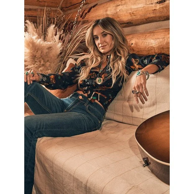 Wrangler Women's Retro Black Saddle Up Western Snap Shirt Women's Luxurious Jacket Wrangler Women's Retro Black Saddle Up Western Snap Shirt Women's Luxurious Jacket