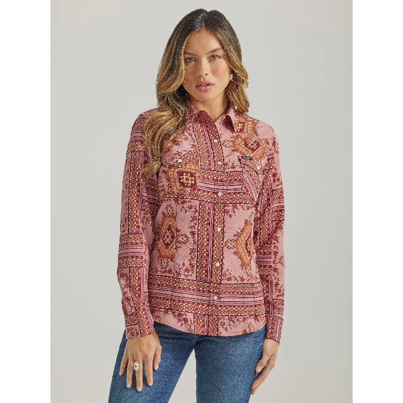 Wrangler Women's Retro Plum Lightweight Western Snap Shirt Women's Fashion Blazer